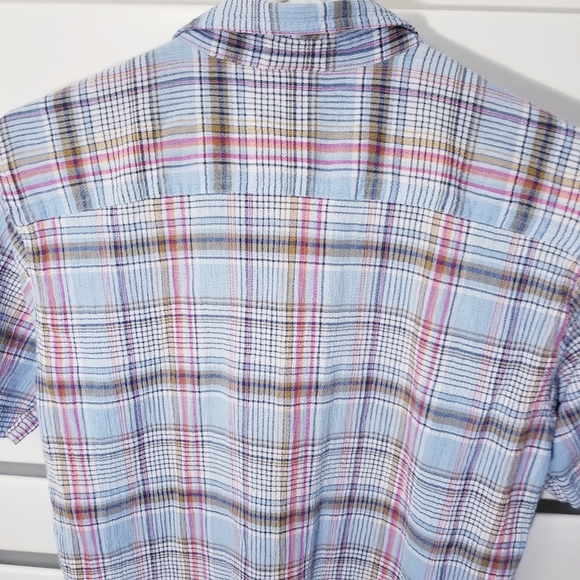 PATAGONIA SHORT SLEEVE BUTTON DOWN SHIRT - Picture 3 of 11